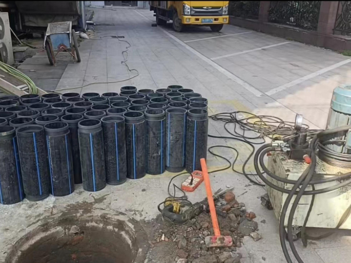 鄄城PE置换管厂家 DN315置换管 非开挖管短管置换